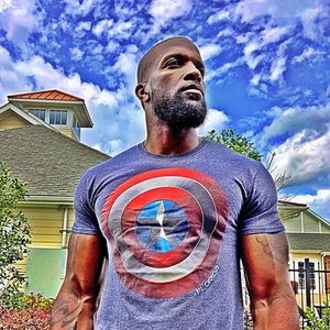 Meet your Posher, Devin